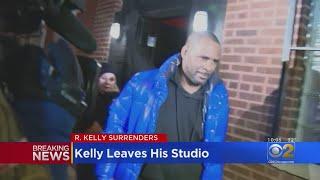 R. Kelly Leaves His Studio