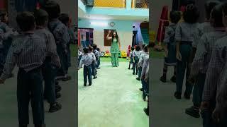 Aaj mangalwar hai chuhe ko bhukkhar hai #dance #shortvideo #kidsway #easywaytolearn