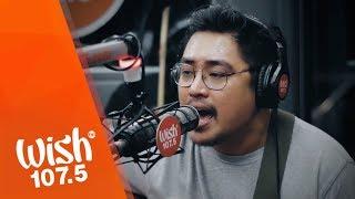 December Avenue performs “Sa Ngalan ng Pag-ibig LIVE on Wish 107.5 Bus