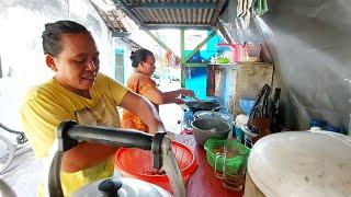 JUALAN DI DALAM GANG SEMPIT & SUDAH GENERASI KE-3  INDONESIAN STREET FOOD