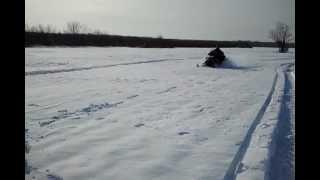 Ski Doo na njivi D Motorne Sanke