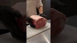 Kintora a yakiniku restaurant in Tokyo that uses the highest quality Kobe beef