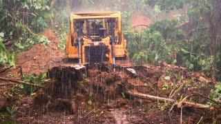 Amazing Caterpillar D6R XL Bulldozer Cutting Slopes and Making Plantation Roads During Rainstorms