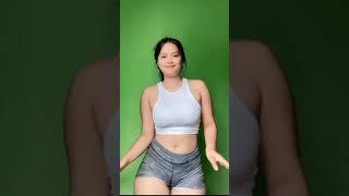 goyang pargoy tiktok daster meresahkan di atas kasur part32 #goyang #tiktok #tante #hot #dance