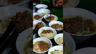 Mie Ayam & Bakso Solo Aryana Pak Gatot  Andalan di Waru Sidoarjo  #dinjajanin