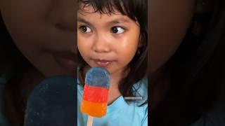 Cuaca Panas Enaknya Makan Eskrim 