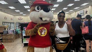 BUC-EE’S THE WORLDS LARGEST GAS STATION    Everything Is Big In Texas  This Blew My Mind 