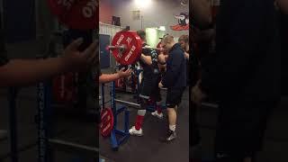 495x4 Squat in sleeves