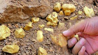 آن حفاری گران قیمت برای گنج در کوهستان به ارزش میلیون دلار از قطعات عظیم طلا.
