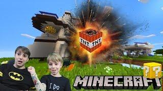 ДИМОН УНИЧТОЖИЛ МОЙ ОТЕЛЬ в MINECRAFT МЕГА Лаки Блоки с TNT и ОРУЖИЕМ 