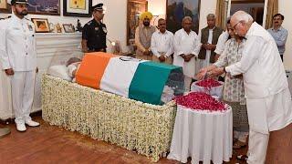 Atal Bihari Vajpayee Pranab Mukherjee LK Advani Sushma Swaraj pay homage to Atal ji OneIndia News