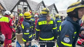 Hotel stürzt zum Teil ein - THW im Einsatz