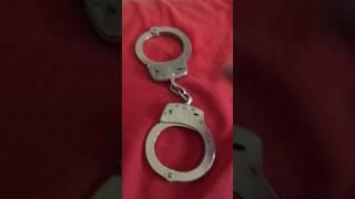 M&P lever lock vs Smith and Wesson handcuffs