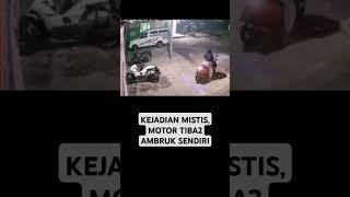 motor tiba tiba ambruk sendiri kasian ibu ibu nya