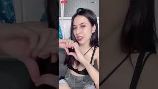 Yy live út như 1. 1