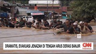 Dramatis Evakuasi Jenazah Di Tengah Arus Deras Banjir