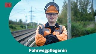 Fahrwegpflegerin bei der Deutschen Bahn  Benjamin