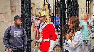 NEW SIGNS NEW WEEK AND A MAGNIFICENT GATESMAN meets a snoozy tourist at Horse Guards