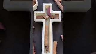 @rfdesignsart is using our silicone cross mold and matching acrylic template I’m not sure how I