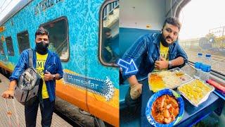 Maza aagaya Humsafar Express mein journey kar ke  Online Food in Train  Indian Railways