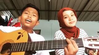 Pandai budak main gitar