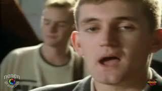 THE HOUSEMARTINS - Build Melô do Papel