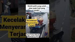 MENYERAMKAN TRAGIS KECELAKAAN PARAH TERJADI SIAPA YANG SALAH INI NYAWA ORANG INI MASIH DILINDUNGI