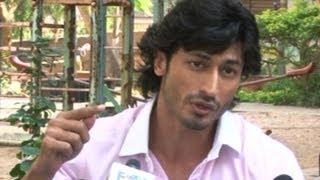 Vidyut Jamwal on Mona Singh MMS LEAKED