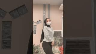 tiktok jilbab goyang pantat