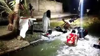 Prank kuntilanak gangguin mama muda semok dan bohay mandi malam  ghost prank girls  creepy funny