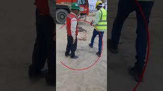 Crane out rigger levelCrane accident factor Crane operator discussionsRisk of crane collapse