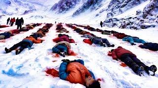 A Group Of Rugby Players Gets Trapped In The Snow At -30°C After A Plane Crash