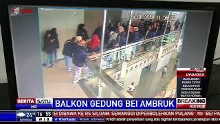 Rekaman CCTV Detik-detik Balkon Gedung BEI Ambruk