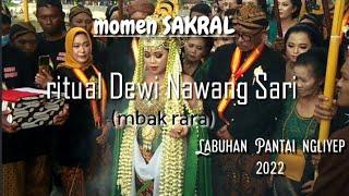 Larung sesaji LABUH PANTAI NGLIYEP 2022 ritual Dewi Nawang Sari  Rara mengeluarkan semua pusaka