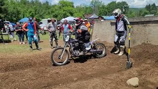 HARLEY VS TRIUMPH HILLCLIMB