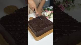 CHOCOLATE CAKE that melts in your mouth