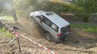 Nissan TERRANO II off road circuit test  twist test