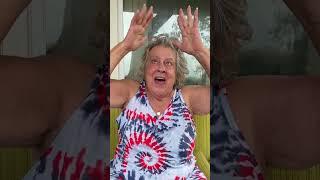 #irememberwhen #crazy #singit #singinggranny #granny #grandma #Italian #NYC #joke #funny #comedy