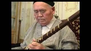 Uzbek famous ostad Turgun Alimatov on tanbur
