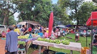 ตลาดขุมคำ บรรยากาศบ้านๆ อาหารพื้นบ้านตามฤดูกาล อำเภอกุดข้าวปุ้น อุบลราชธานี