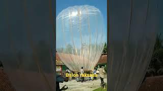 balon raksasa