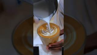 Simple Tulip Stack Latte ArtWing Tulip Latte Art  coffee design #shorts #baristalife