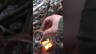 еле развел #bushcraft #природа #лес #огниво #леснойпацан #бушкрафт #survival #отдых #кемпинг