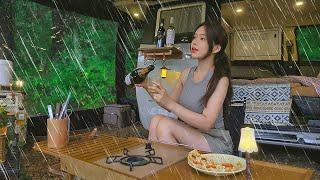 ️in the heavy rain forest 270-degree rotating car tent  seafood dishes and pizza with wine