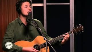 Jamie Woon performing Sharpness Live on KCRW