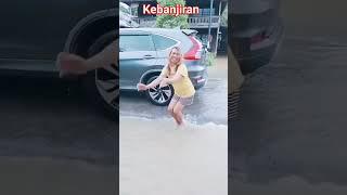 Banjir Melanda