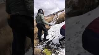 Jugando con nieve faldas del Nevado de Toluca