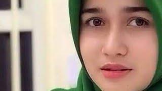 LATAH LUCU JANDA CANTIK DENGAR TETANGGA KOS LAGI MAEN KUDA2AN CERITA BUAT TERTAWA