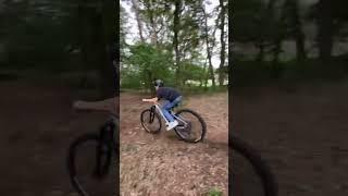 Habe mein Bike fast vernichtet #bike #jump