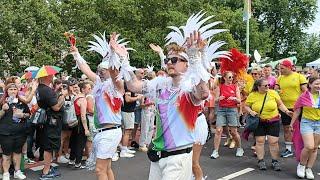 Christopher Street Day 2024 Köln Cologne Pride Bunte Parade und wilde Straßenpartys  CSD Köln